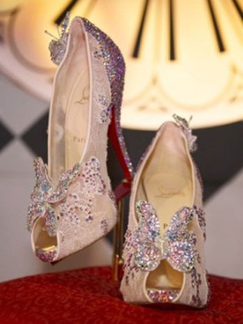 christina aguilera's christian louboutin shoes from burlesque