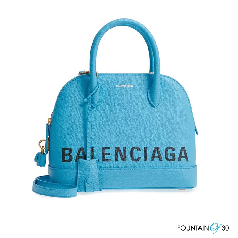 Wearable Trends: In-Your-Face Logo Bags - fountainof30.com