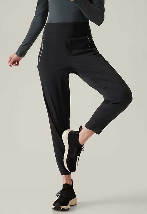 The Best Joggers and How to Style Them for Women Over 50 - fountainof30.com