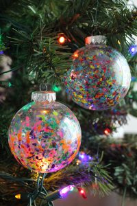 Melted Crayon Christmas Tree Ornaments DIY: So Easy To Make ...