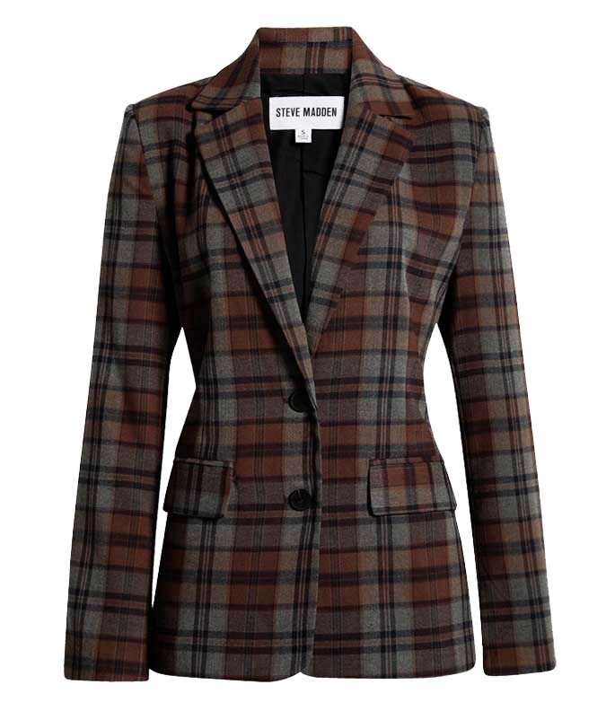 6 Totally Different Ways to Wear A Plaid Blazer for Women Over 50 ...
